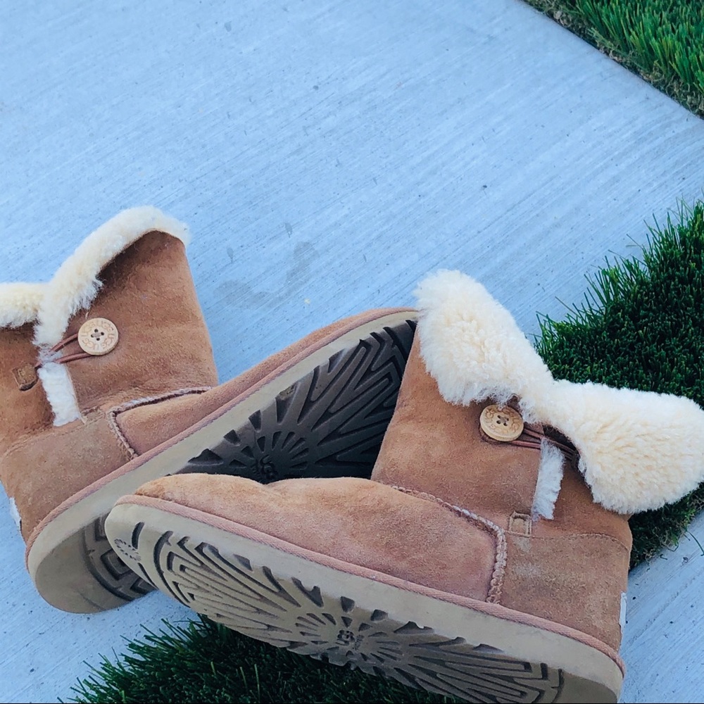 Ugg W7 (🌸 - Picture 2 of 8